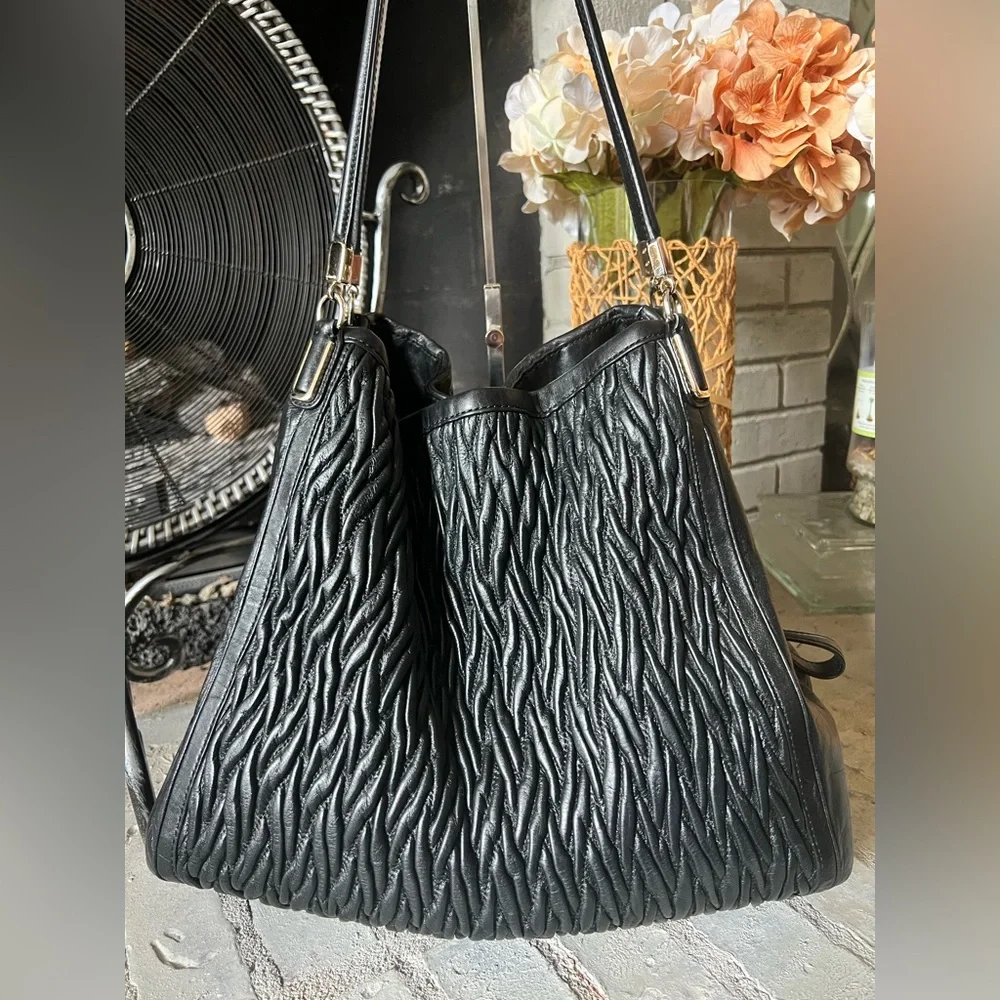 COACH Madison 25260 Phoebe Gathered Twist Leather Black Shoulder Bag - Picture 3 of 15
